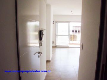 V695 Venta Haedo Departamento 2 amb con Cochera Cubierta