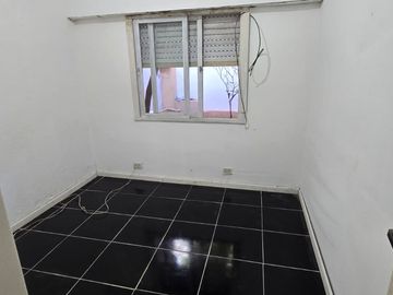 SE ALQUILA DEPOSITO EN MATADEROS