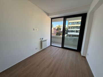 4 AMBIENTES EN BARRIO NAON