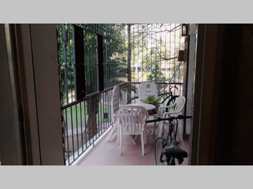 Semipiso en Venta en Parque Chacabuco 4 ambientes 82 m2 + balcón, 1° piso en complejo - Curapaligüe 800