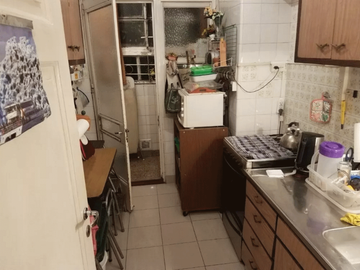 Semipiso en Venta en Parque Chacabuco 4 ambientes 82 m2 + balcón, 1° piso en complejo - Curapaligüe 800