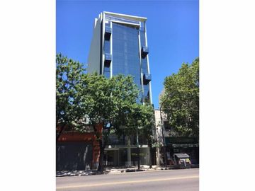 Oficina .Alquler..Av.Caseros.Parque Patricios.