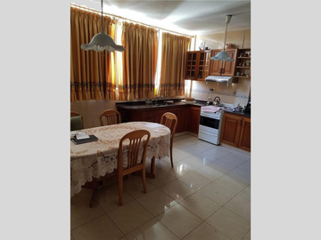 *NUEVO PRECIO* Piso en Venta en Congreso 4 dormitorios 3 baños 180 m2, balcón al frente – Rivadavia 1800
