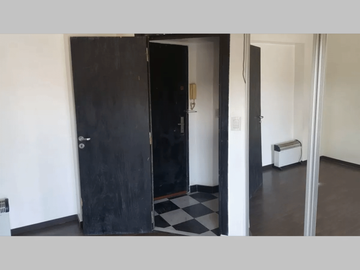 NUEVO PRECIO - PH en Venta en Villa Crespo 2 ambientes 37 m2 + balcón al frente, 2do piso por escalera – Godoy Cruz 1200