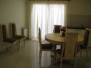 GRAN OPORTUNIDAD  VENTA DE EXCELENTE DÚPLEX DE CATEGORÍA UBICADO EN EL RESIDENCIAL BARRIO SANTA RITA