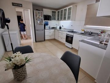 Tres ambientes de categoría en venta