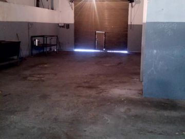 ALQUILER - GALPON 160 m2 APROX. - VILLA MADERO