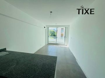 Monroe 5100. Categoría a estrenar. Ambiente c/ amplio Balcón. Luz ysol.Full Amenities.