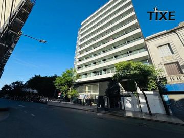 Monroe 5100. Categoría a estrenar. Ambiente c/ amplio Balcón. Luz ysol.Full Amenities.