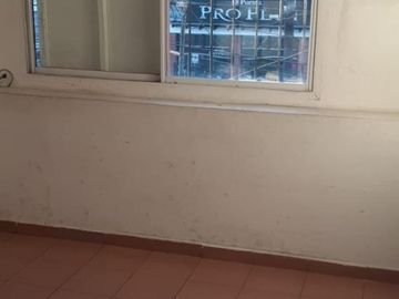 SE ALQUILAN TRES OFICINAS PARA USO COMERCIAL Y/O PROFESIONAL