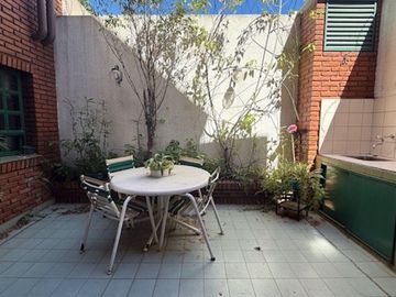 CASA DE 276 M2 , EXCELENTE UBICACION