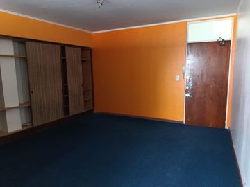 Oficina Comercial de 40 m² en Excelente Estado Muy Luminosa