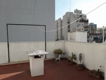 PH en Venta en Villa Crespo 2 ambientes 39 m2 1er piso por escalera, al contrafrente - Thames 400