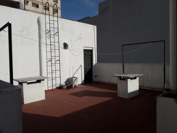 PH en Venta en Villa Crespo 2 ambientes 39 m2 1er piso por escalera, al contrafrente - Thames 400