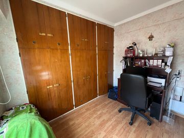 BELGRANO- depto. 4 ambientes con balcon, COCHERA Y BAULERA