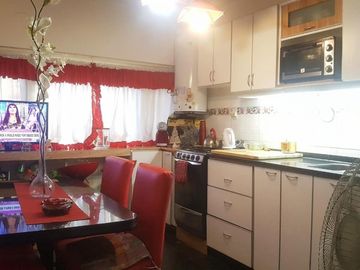 EXCELENTE CASA 4 AMBIENTES NUEVO VALOR
