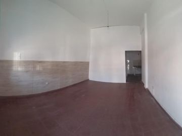 Alquiler local centrico, Paso del Rey con gas natural