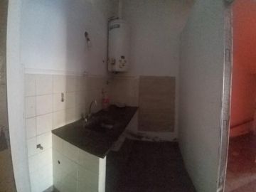 Alquiler local centrico, Paso del Rey con gas natural