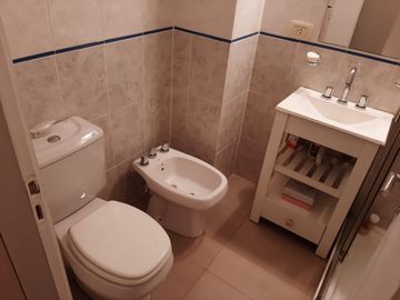 CABALLITO NORTE, DUPLEX, EXCELENTE ESTADO CON RENTA,COCHERA, TERRAZA USO EXCLUSIVO,JACUZZI