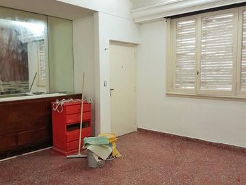 Depto en PH Tipo Casa al Frte Plta Baja 3 amb c/Patio y Garaje
