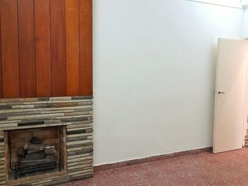 Depto en PH Tipo Casa al Frte Plta Baja 3 amb c/Patio y Garaje