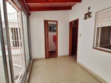 Depto en PH Tipo Casa al Frte Plta Baja 3 amb c/Patio y Garaje