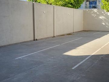 COCHERA EN VENTA ZONA CENTRO DE VILLA BALLESTER.
