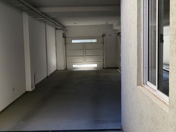 COCHERA EN VENTA ZONA CENTRO DE VILLA BALLESTER.