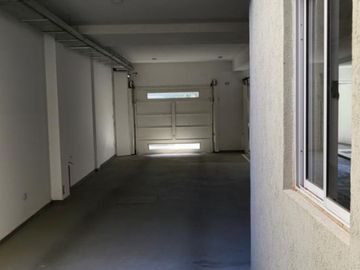 COCHERA EN VENTA ZONA CENTRO DE VILLA BALLESTER.