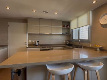4 AMBIENTES , 2 COCHERAS , 145 M2, BOULEVARD VILLA LURO , PISCINA , SUM, PARRILLA, GIMNASIO, SAUNA , LAUNDRY
