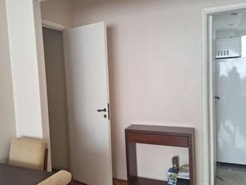Amplio departamento de 4 ambientes con balcón al frente - Excelenteestado y bajas expensas  -  MONSERRAT