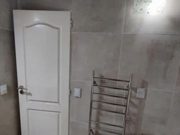CHALET DE 5 AMBIENTES EN ZONA RESIDENCIAL