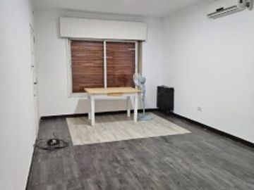 VENTA - CASA 4 AMBIENTES CON PILETA,JARDIN Y COCHERA  ITUZAINGO