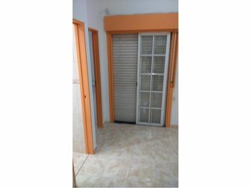 Departamento Tipo Casa entrada indep. Venta 1 AMB Dividido en 2 con patio RECICLADO A NUEVO