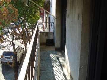 8amb Casa 3n 2 PH independientes(sin subdivision) Oportunidad 2flias o renta