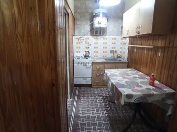 ALQUILER CASA TIPO P.H. AL FRENTE