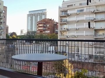Impecable Monoambiente con COCHERA FIJA Y CUBIERTA