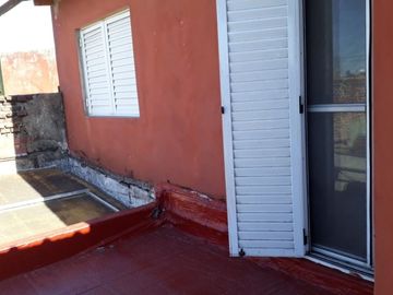 VENTA DE DOS PH DE 3 AMB. P.B Y 2 AMB. P.A. IDEAL PARA DOS FAMILIAS