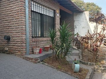 Casa en venta en Aldo Bonzi