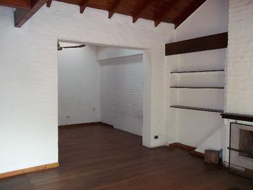 P. Chica sobre Av. Libertador apto vivienda, comercial y/o profesional