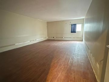 Importantes oficinas en alquiler, ubicadas en un 1º piso