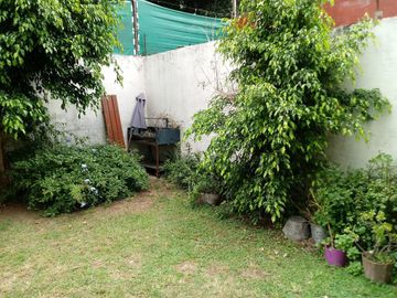 EXCELENTE DEPARTAMENTO 2 AMBIENTES Y 1/2, MÚLTIPLES CUALIDADES