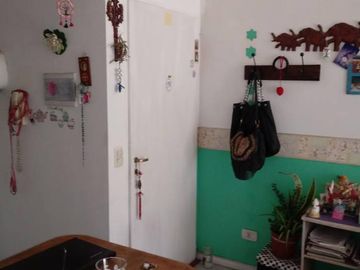 EXCELENTE DEPARTAMENTO 2 AMBIENTES Y 1/2, MÚLTIPLES CUALIDADES