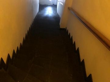 Departamento tipo ph en planta alta de 4 ambientes con 90m2