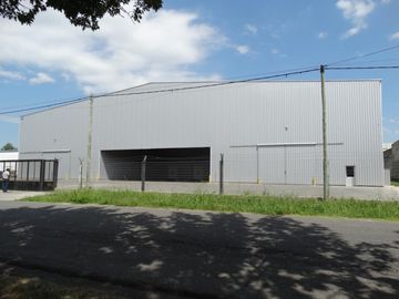Excelente nave industrial a estrenar AAA