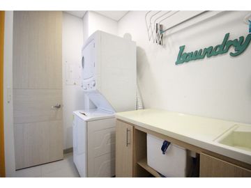 apartamento en venta en urb. salguero. Cod V55