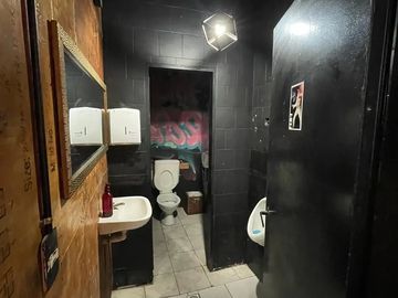 ALQUILER - LOCAL COMERCIAL AMPLIO DE 56 M2 - LOMAS DE ZAMORA