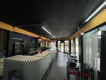 ALQUILER - LOCAL COMERCIAL AMPLIO DE 56 M2 - LOMAS DE ZAMORA