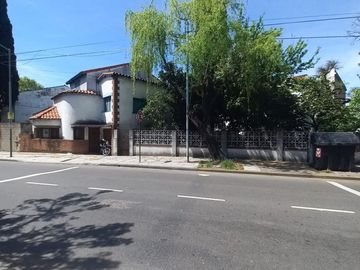 Chalet 4 Amb. con Garage y Parque a Reciclar