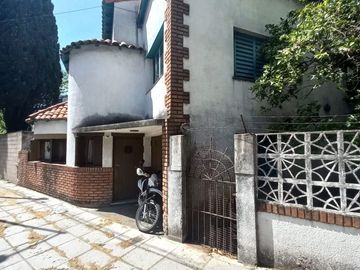 Chalet 4 Amb. con Garage y Parque a Reciclar